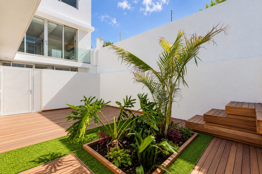 To Let 1 Bedroom Property for Rent in Bantry Bay Western Cape